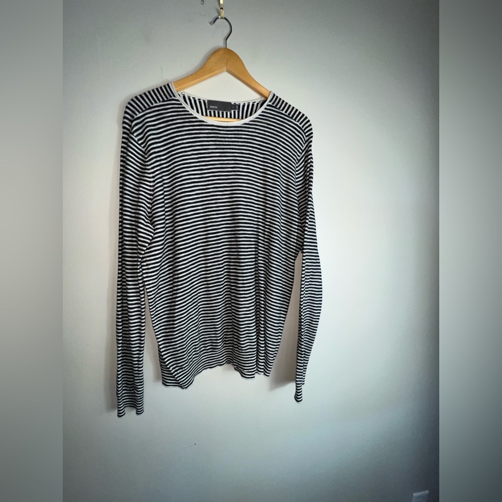 Vince Striped Long Sleeve Crewneck Lightweight  Sweater Size Large 614